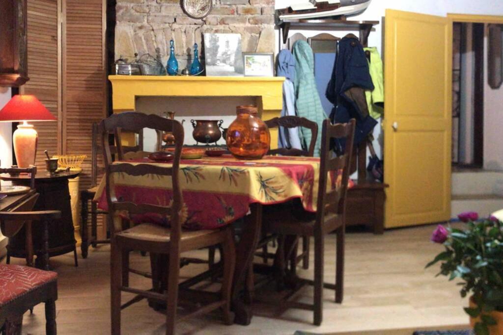 Maisonnette de charme en Bourgogne La Machine Extérieur photo